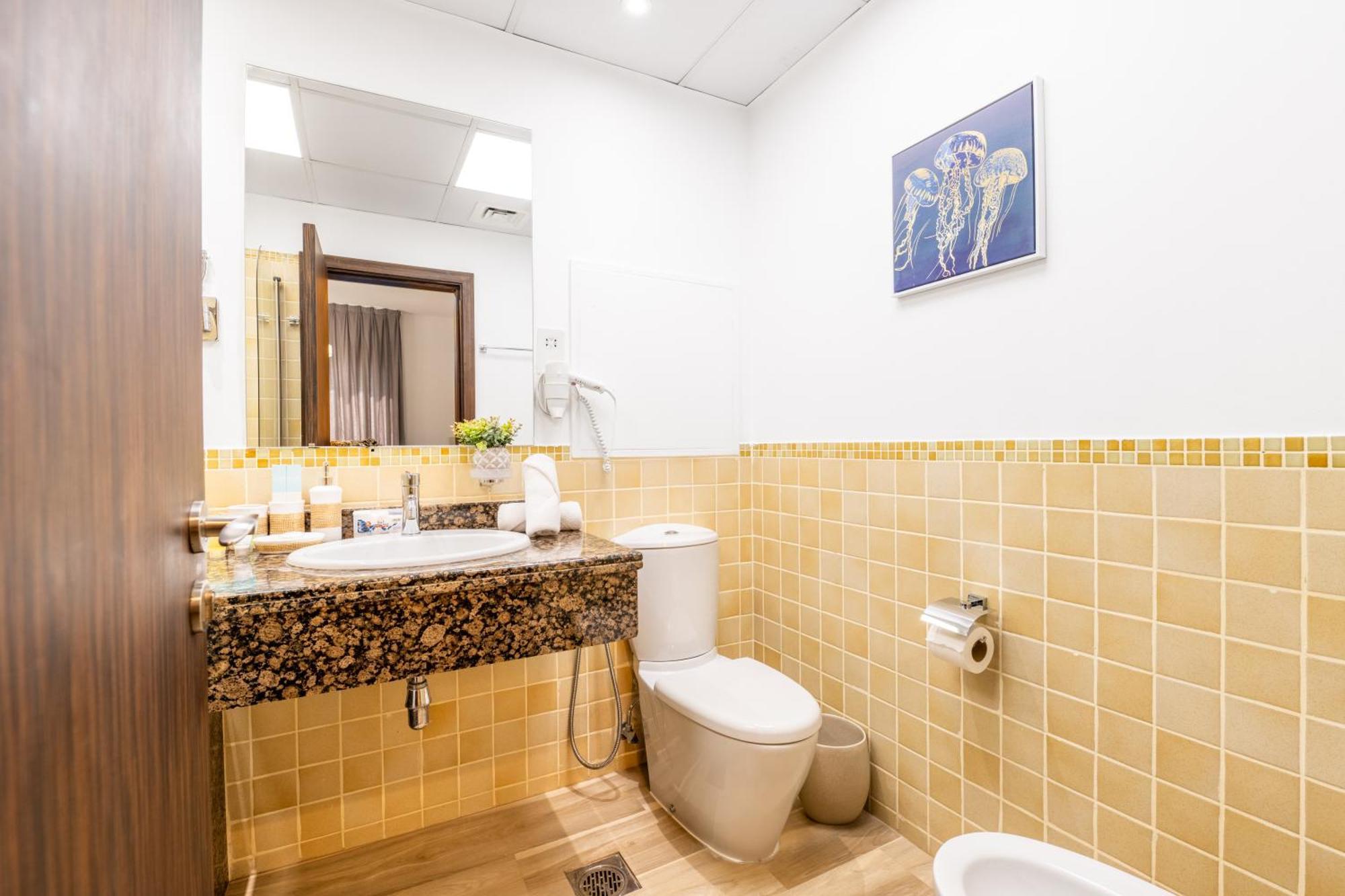 Luxe Marina View Retreat! 2bdrm Apartment Dubai