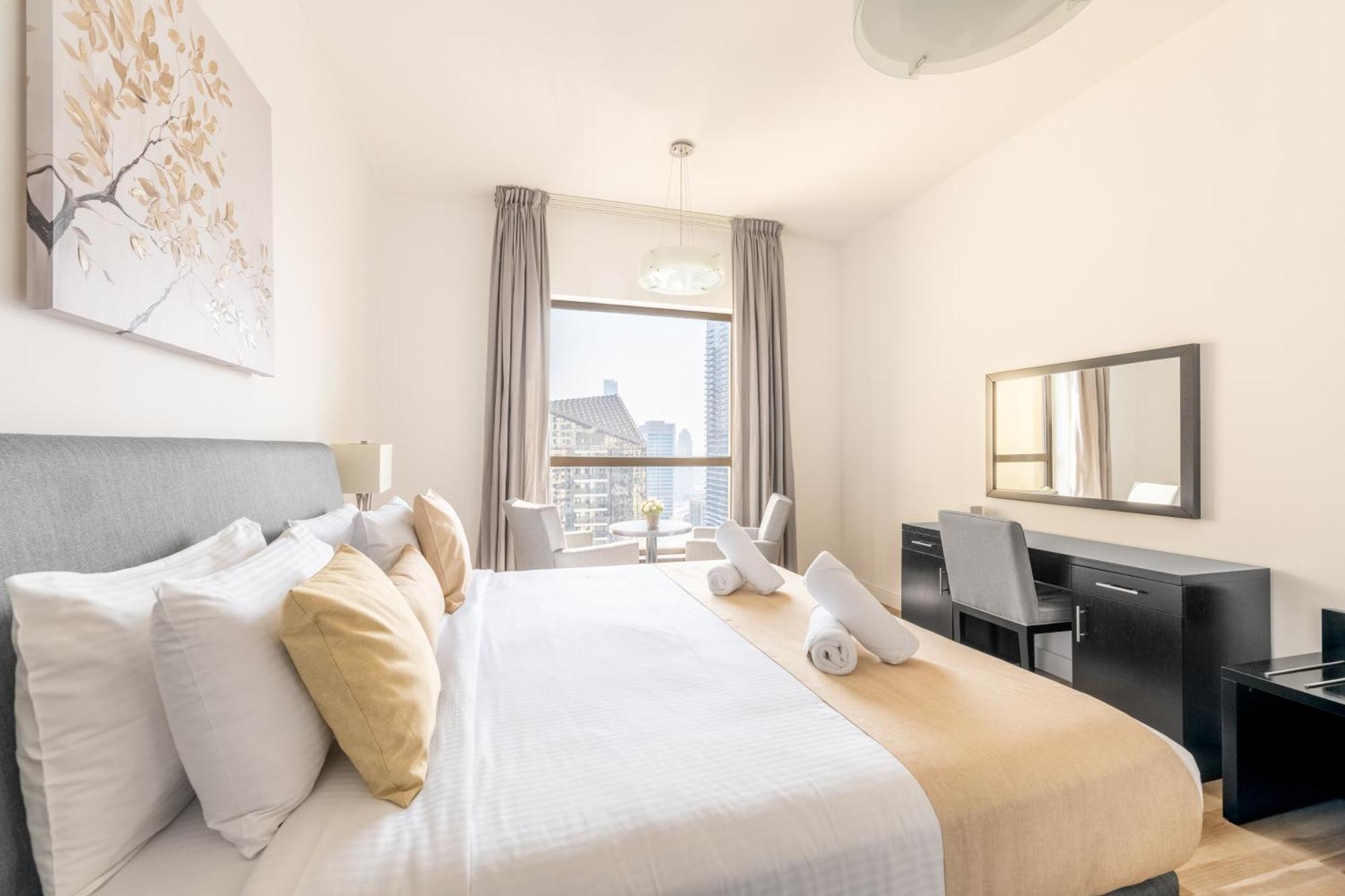 Luxe Marina View Retreat! 2bdrm